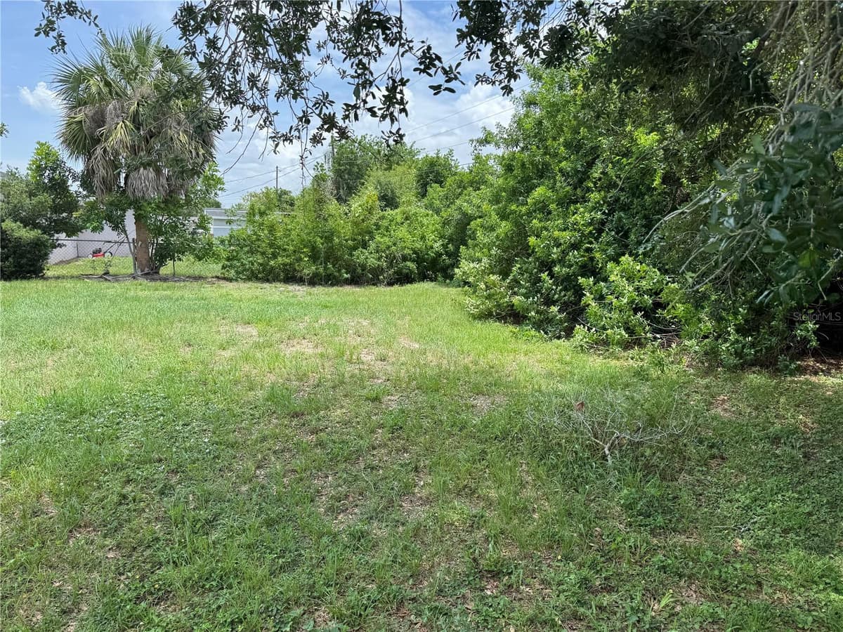 27233 WHITMAN AVENUE — photo 15 of 18