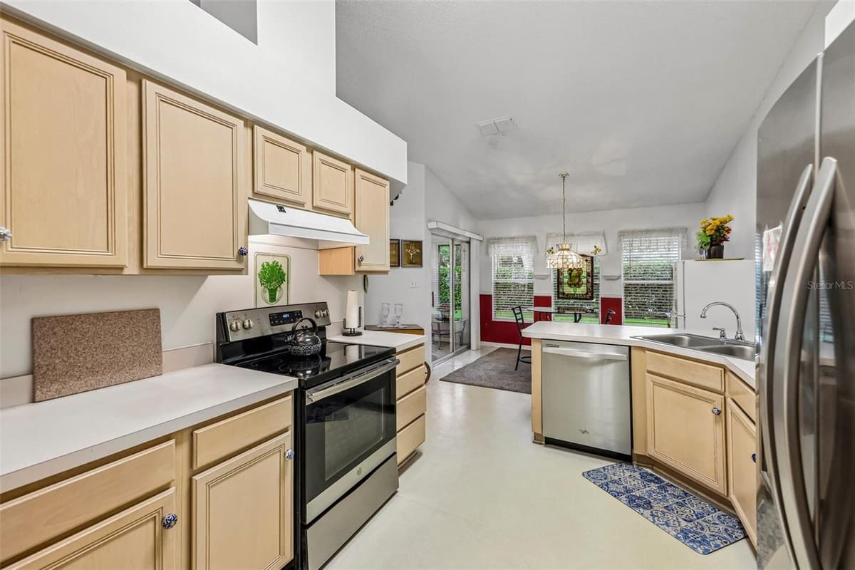 25111 BONNIE BLUE COURT — photo 14 of 77