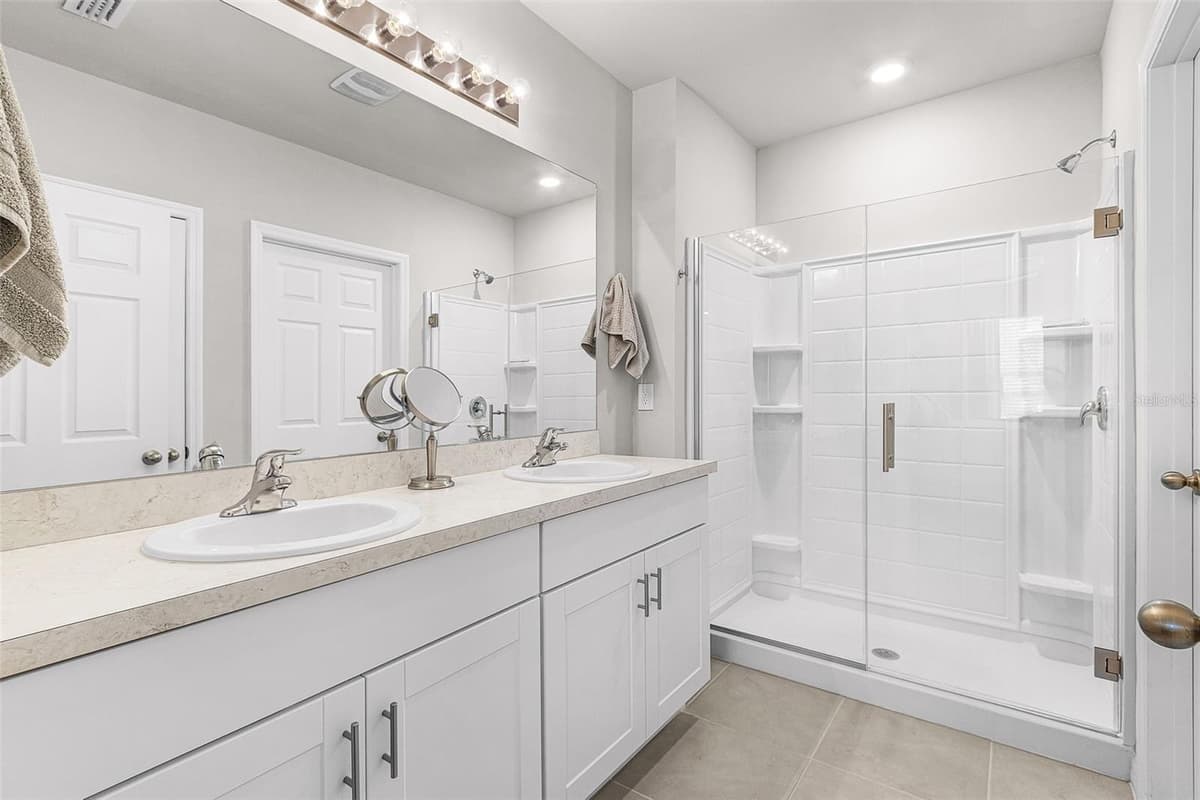 25016 LENOX CIRCLE — photo 16 of 29