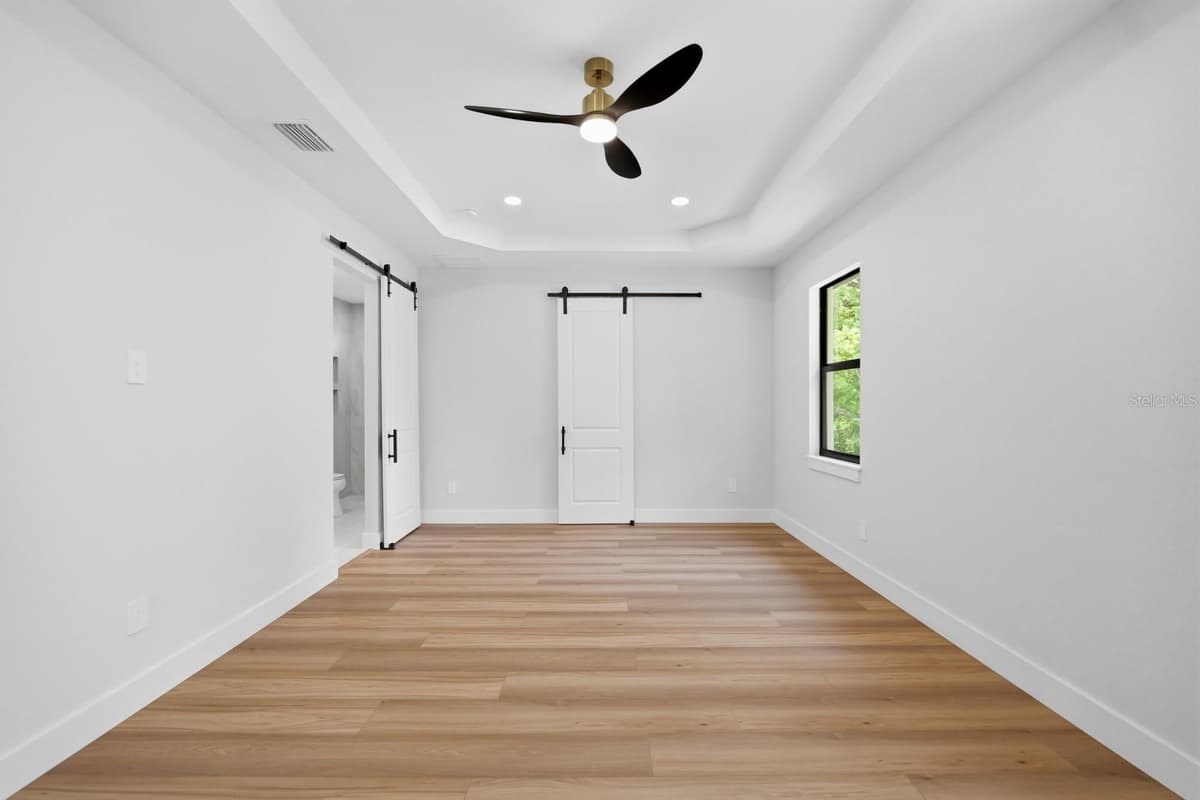 64 HIGHLAND STREET — photo 14 of 29