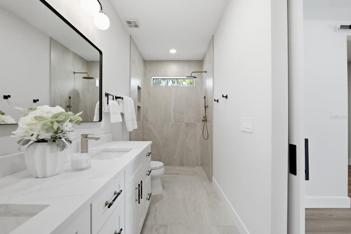 64 HIGHLAND STREET — photo 10 of 29