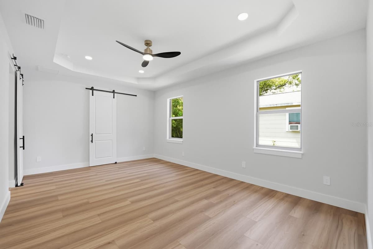64 HIGHLAND STREET — photo 12 of 29