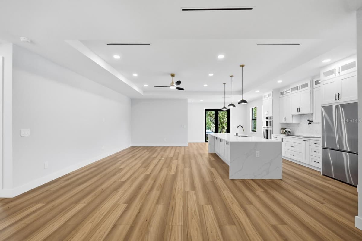 64 HIGHLAND STREET — photo 6 of 29