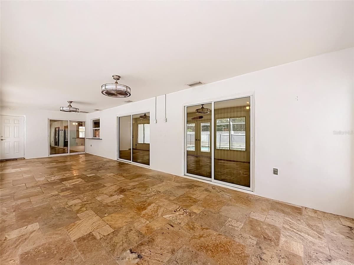 1601 GULF ROAD — photo 41 of 52