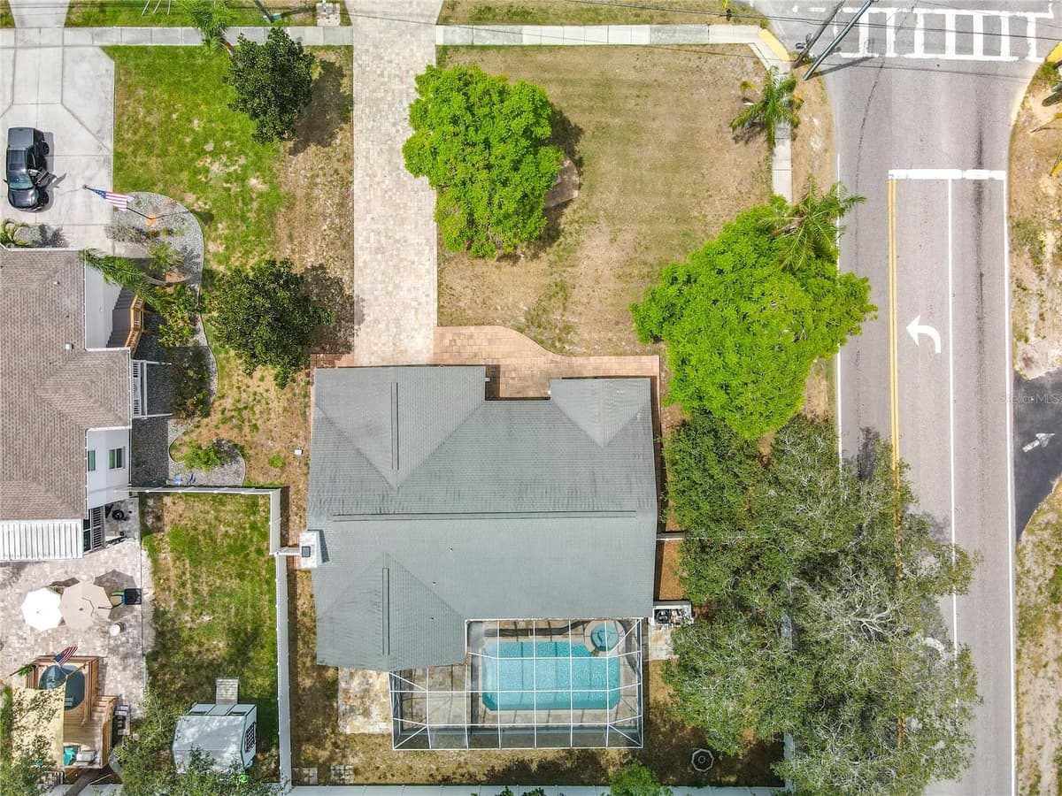 1601 GULF ROAD — photo 49 of 52