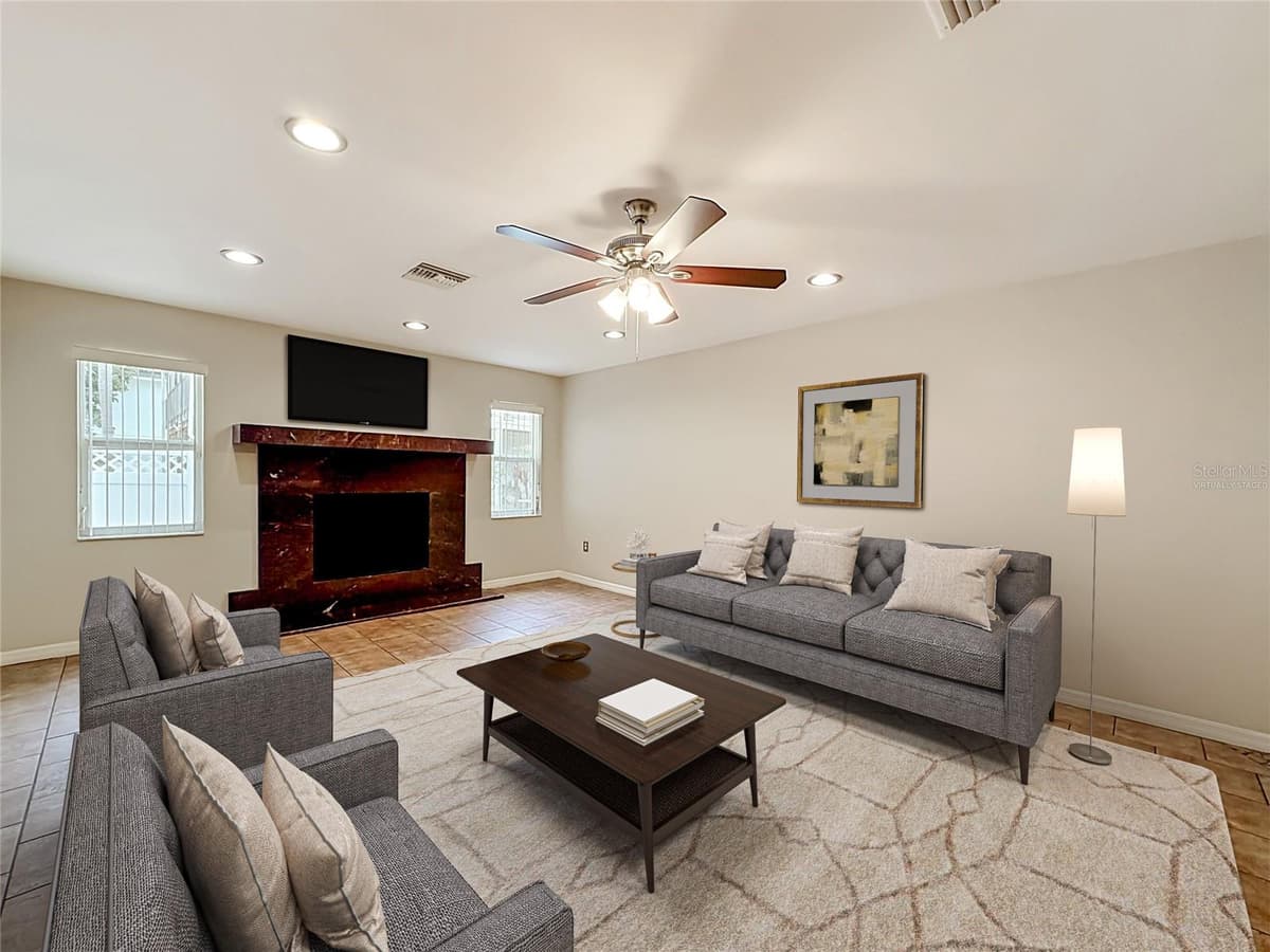 1601 GULF ROAD — photo 18 of 52