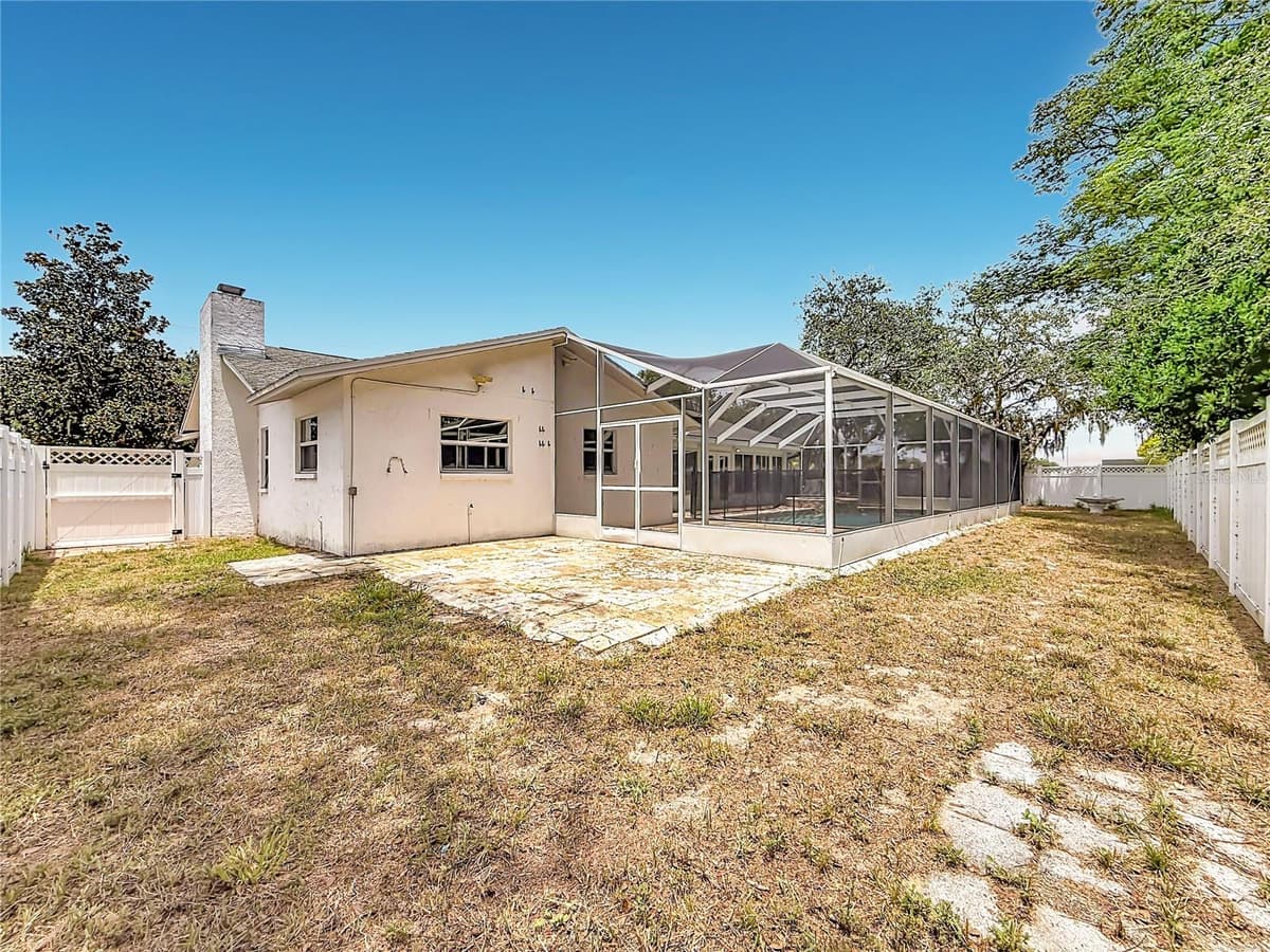 1601 GULF ROAD — photo 46 of 52
