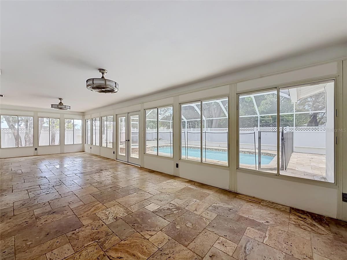 1601 GULF ROAD — photo 40 of 52