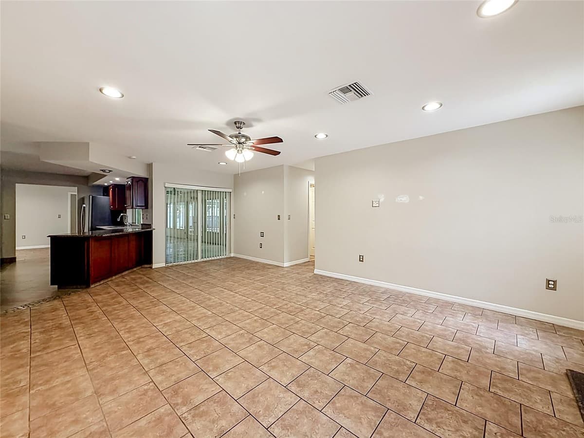 1601 GULF ROAD — photo 20 of 52