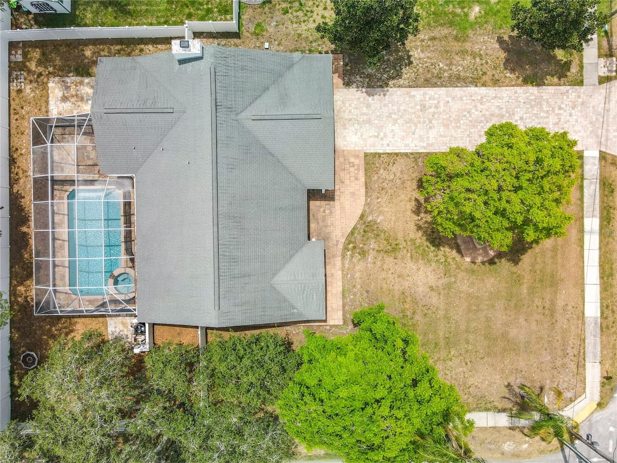 1601 GULF ROAD — photo 48 of 52