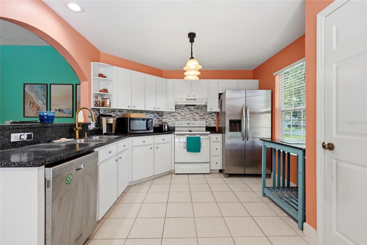 17686 239TH TERRACE — photo 9 of 22