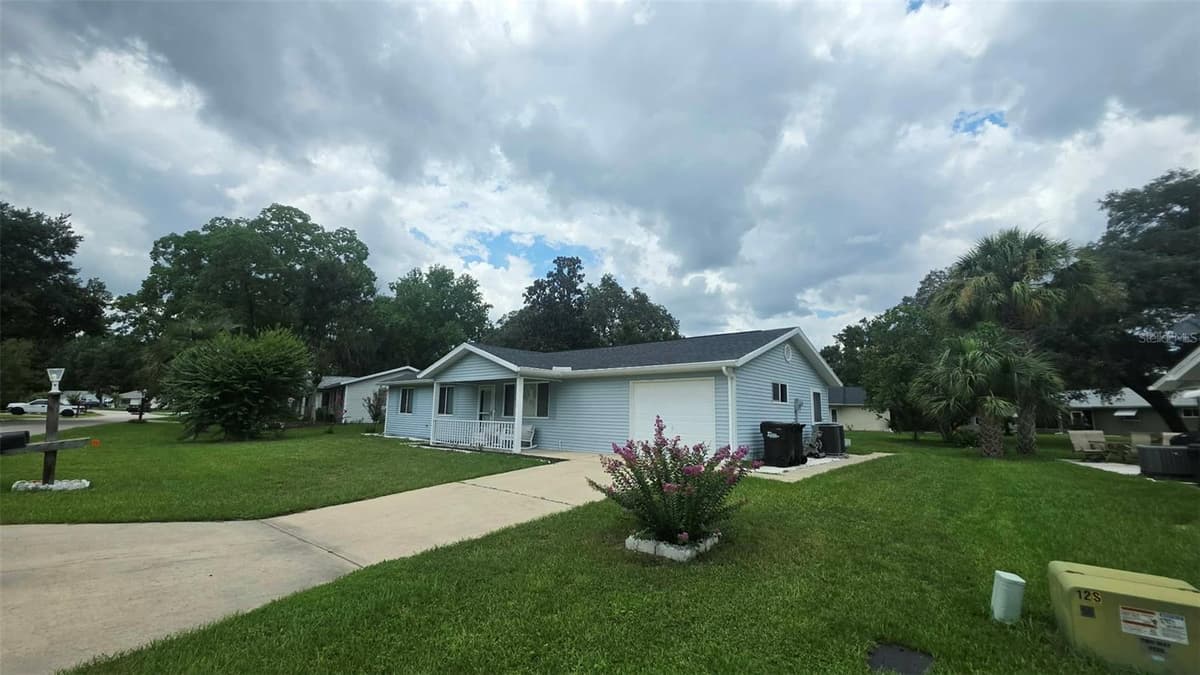 8041 109TH PLACE ROAD — photo 9 of 54