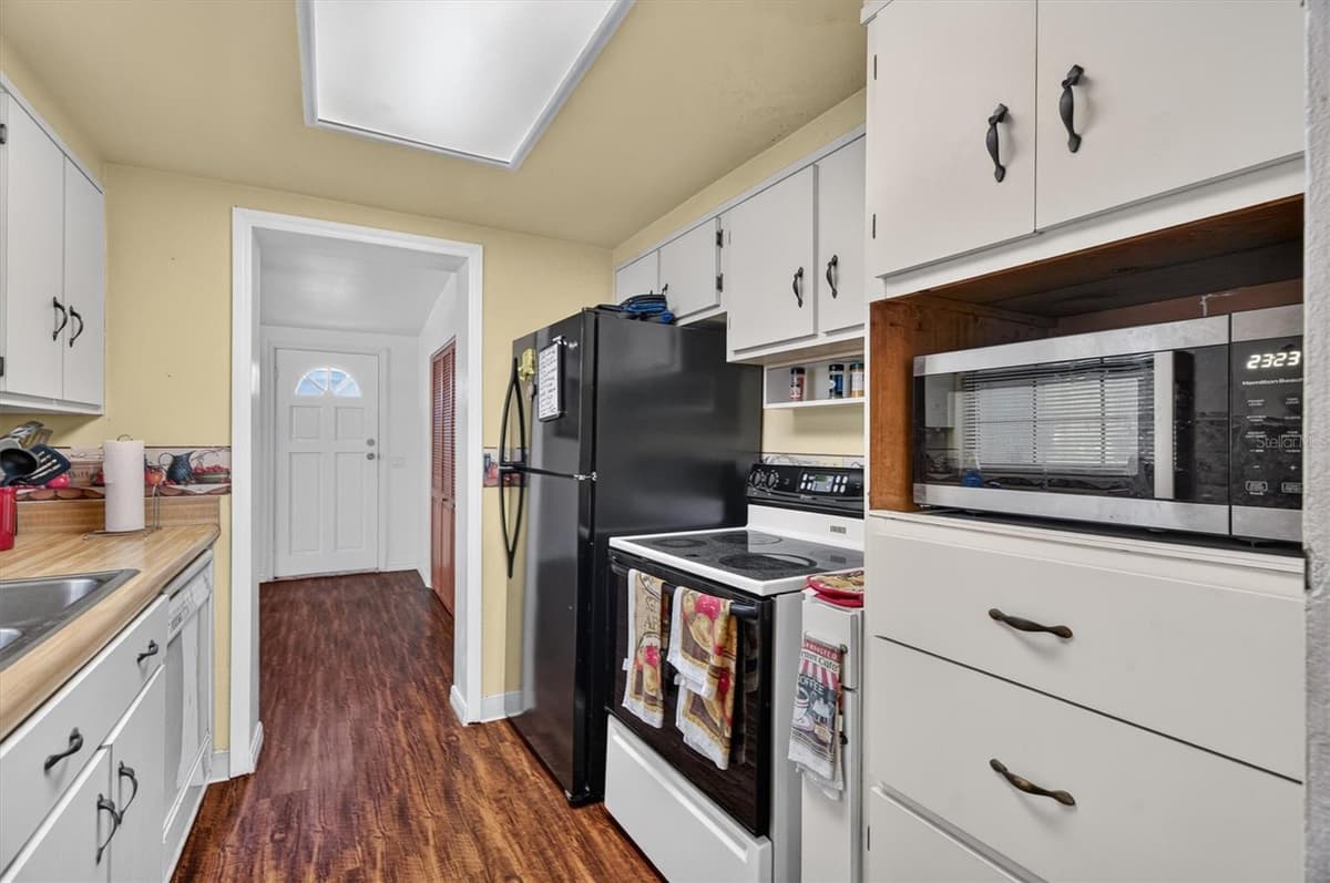 1865 CEDARWOOD DRIVE — photo 15 of 39
