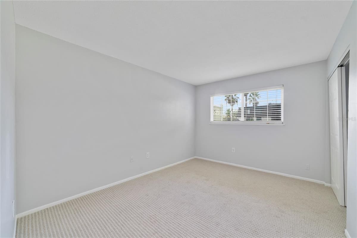 1695 LEE ROAD — photo 9 of 22