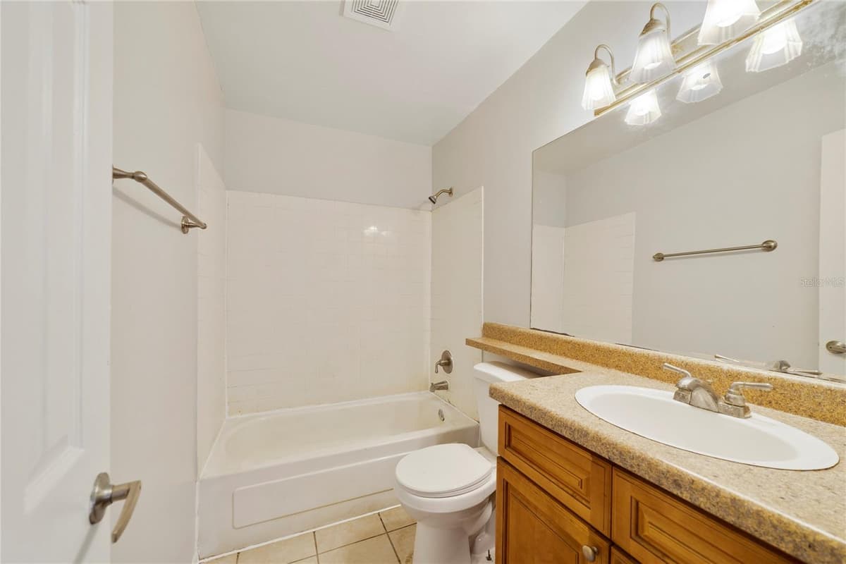 1695 LEE ROAD — photo 14 of 22