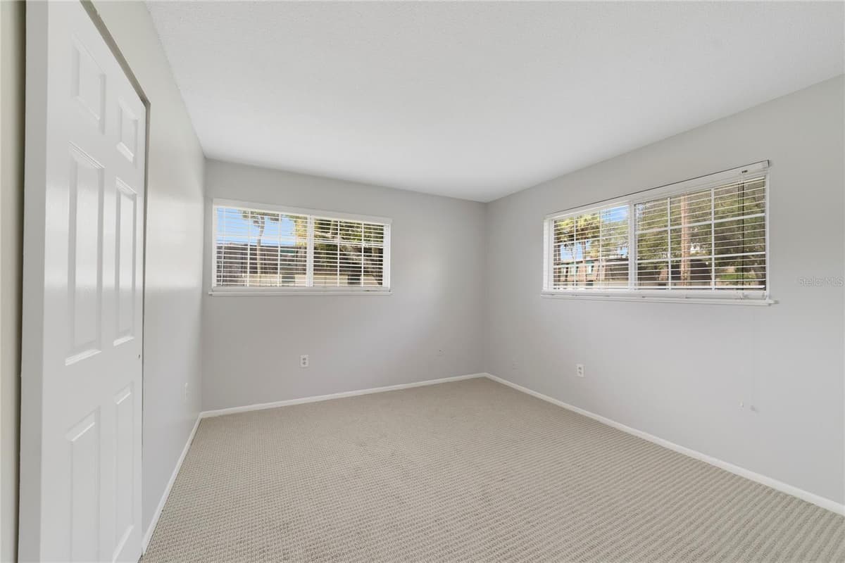 1695 LEE ROAD — photo 6 of 22