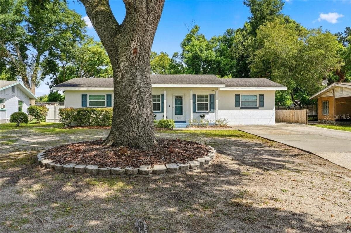 1557 LAKE SHIPP DRIVE — photo 4 of 55