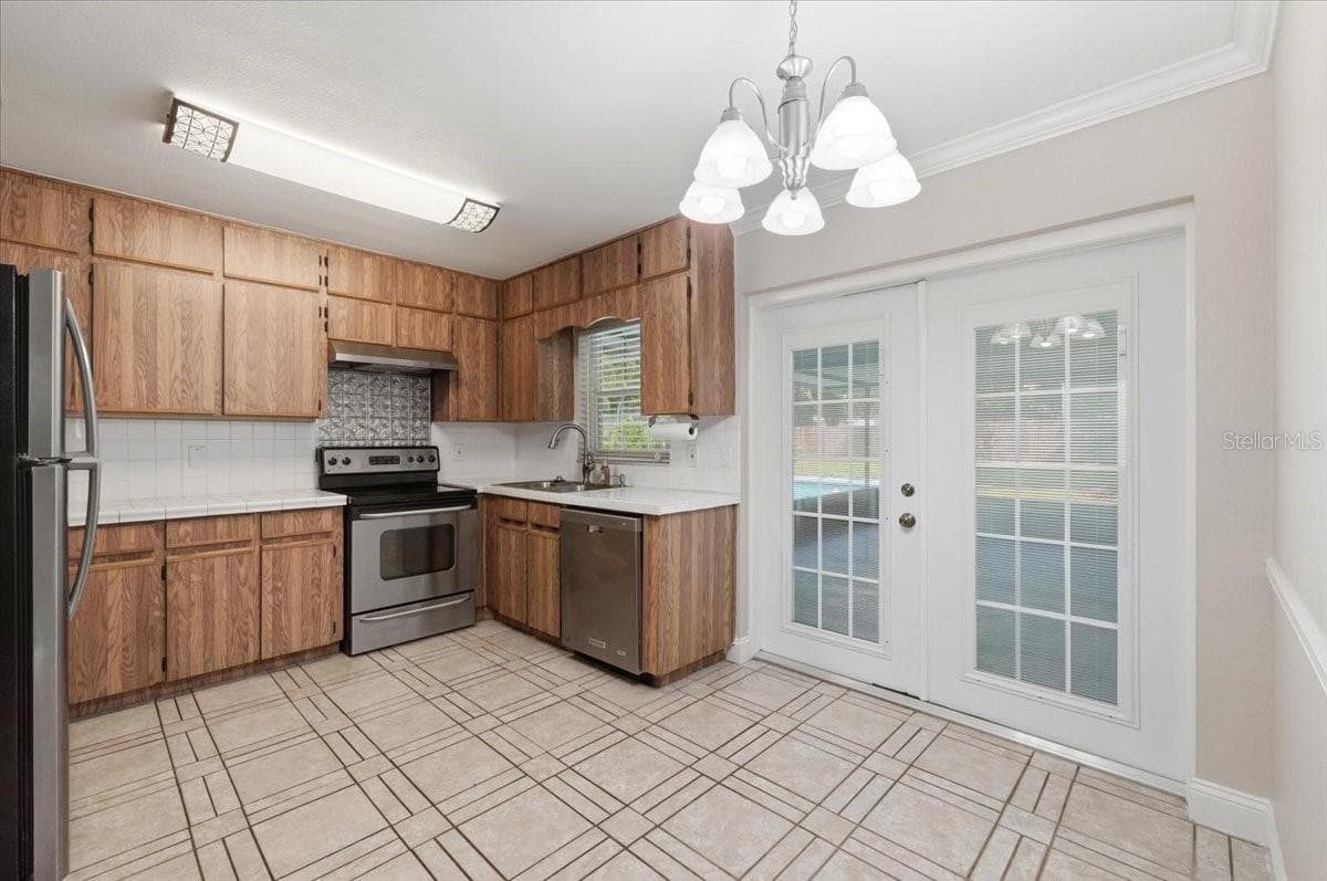 1557 LAKE SHIPP DRIVE — photo 18 of 55