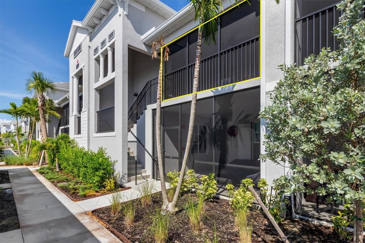 14221 HERITAGE LANDING BOULEVARD — photo 35 of 56
