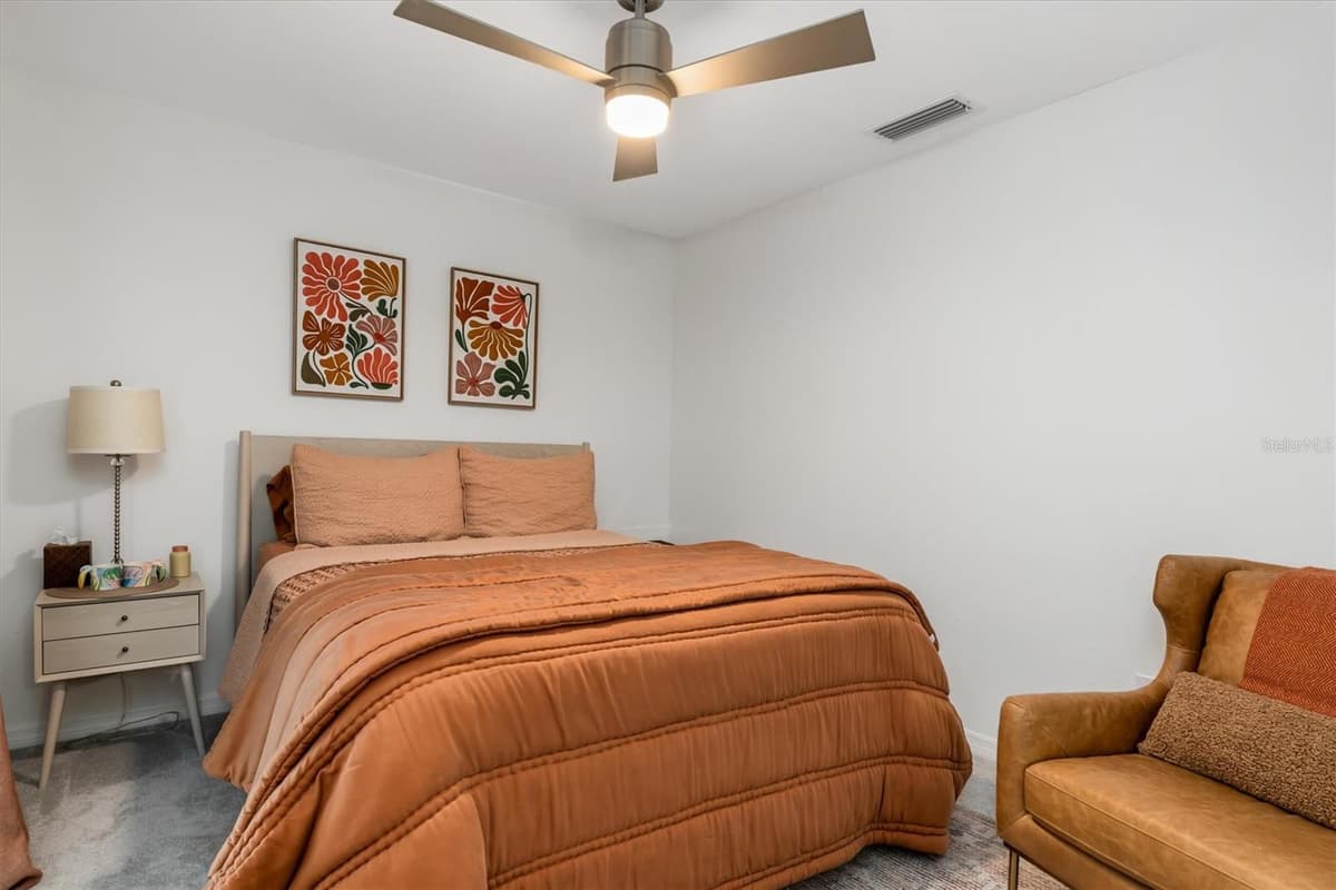 14221 HERITAGE LANDING BOULEVARD — photo 31 of 56
