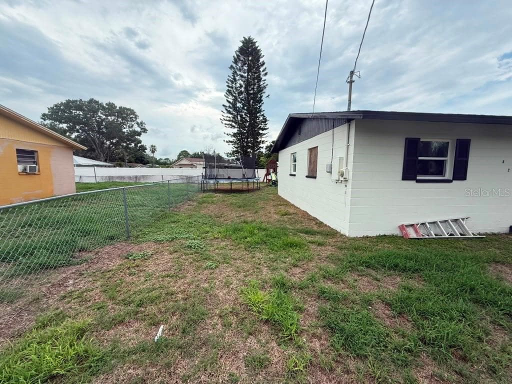 1402 4TH AVENUE — photo 17 of 21