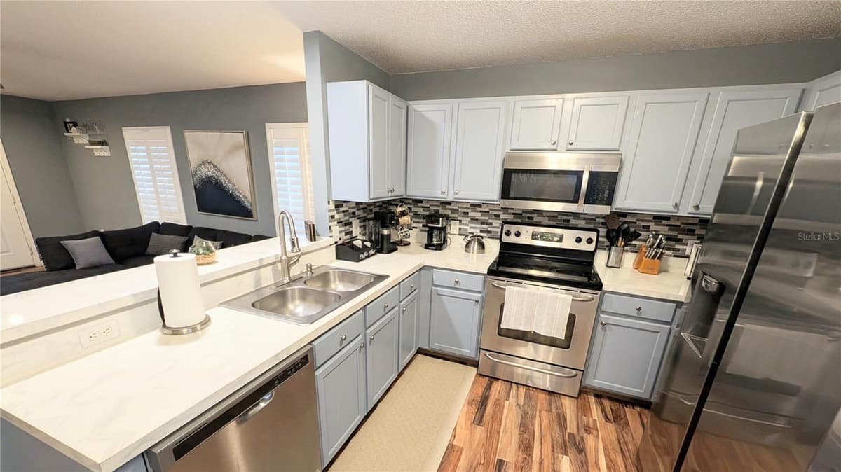 2976 KOKOMO LOOP — photo 9 of 33