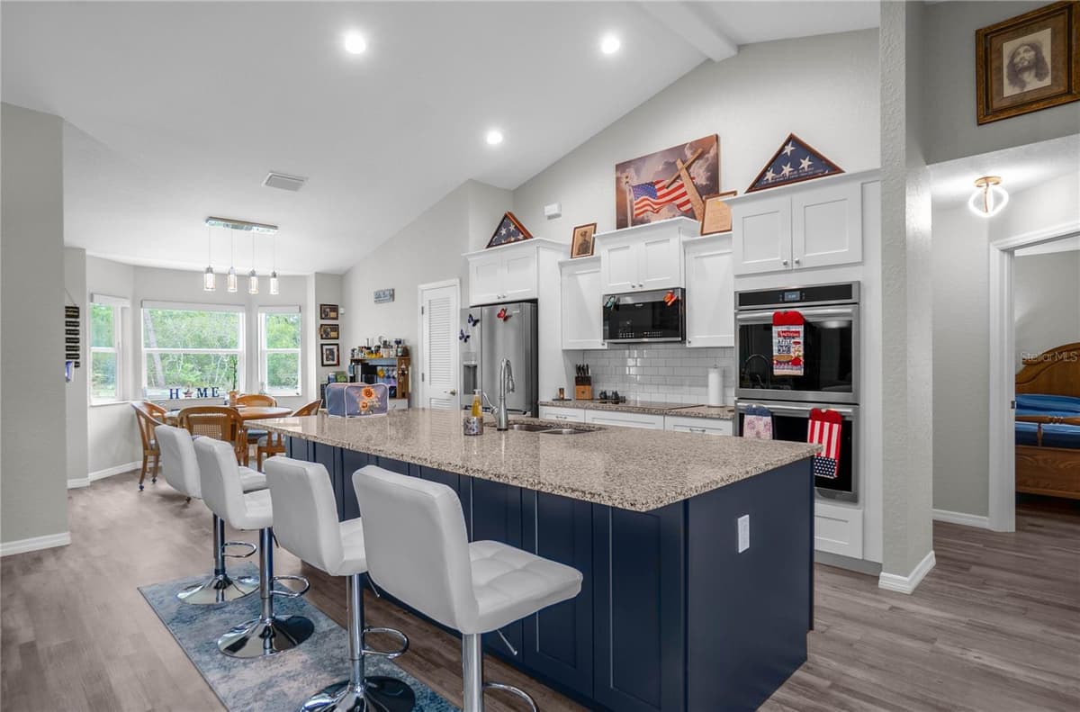 4136 FINDLAY STREET — photo 13 of 62