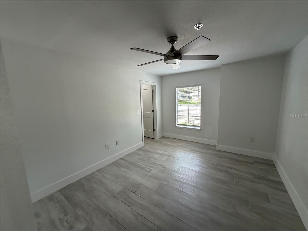 13210 ARBOR ISLE DR — photo 12 of 20