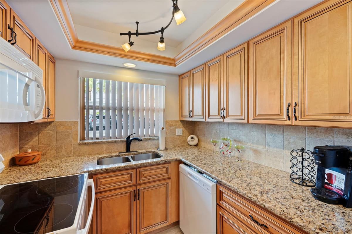 6363 GULF WINDS DRIVE — photo 12 of 26