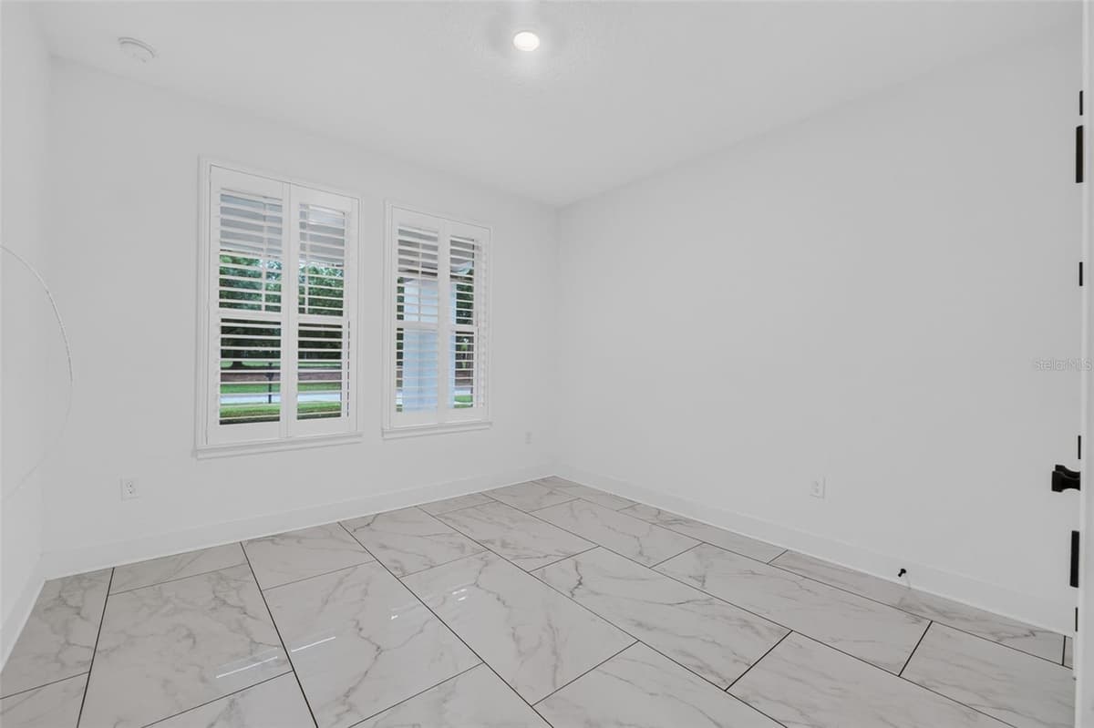 375 NIBLICK WAY — photo 33 of 100