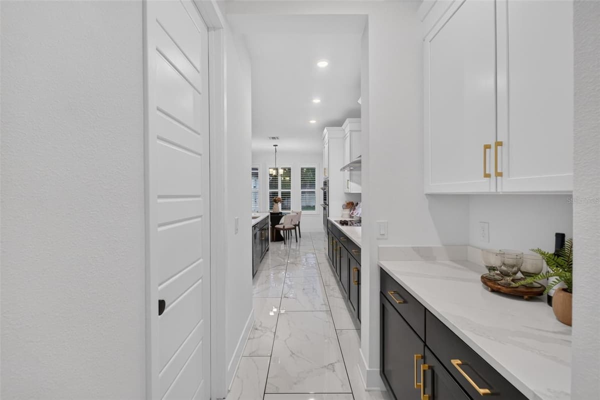 375 NIBLICK WAY — photo 9 of 100