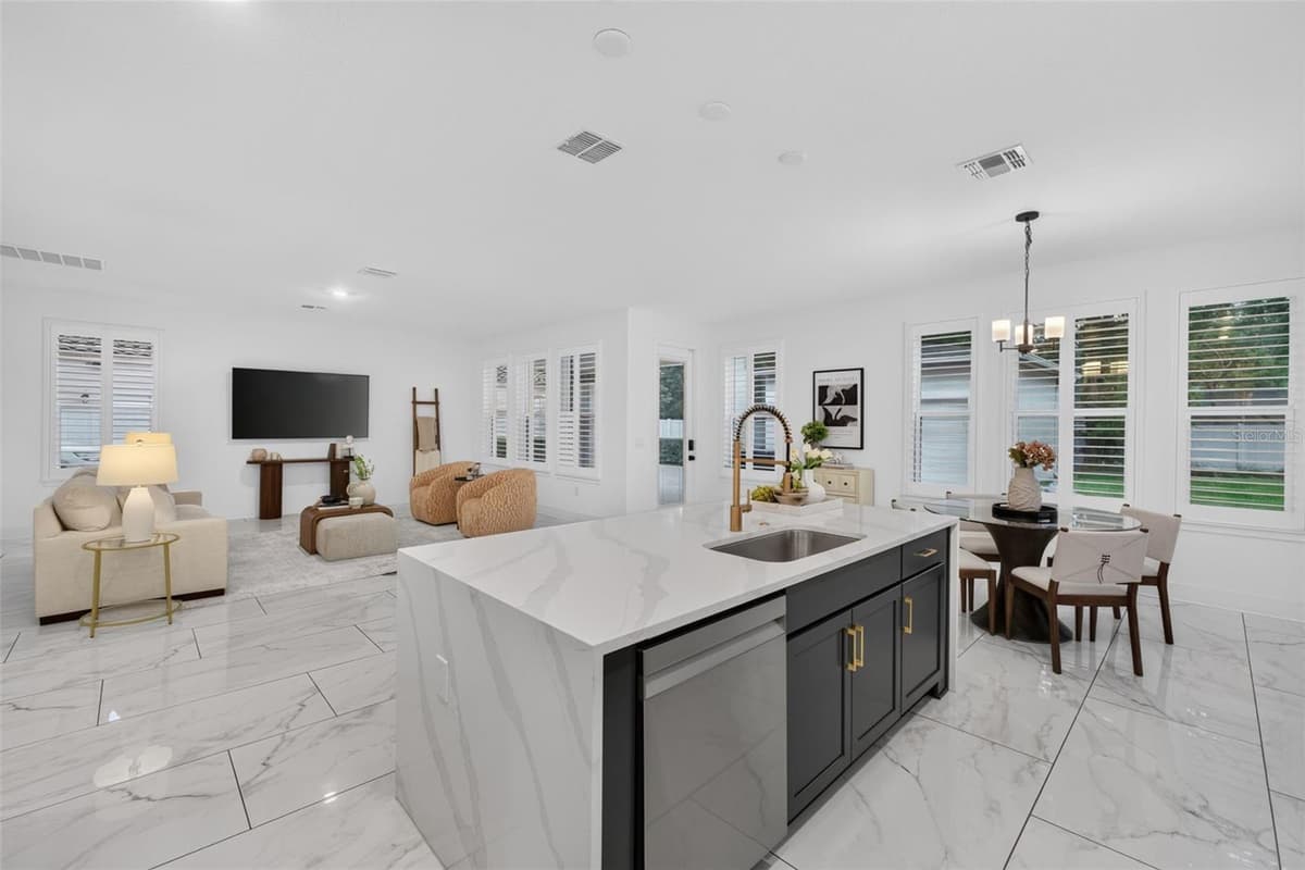375 NIBLICK WAY — photo 13 of 100