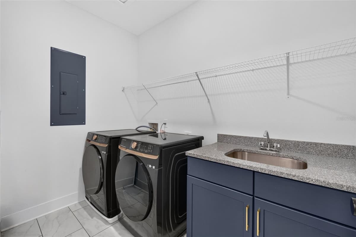 375 NIBLICK WAY — photo 74 of 100