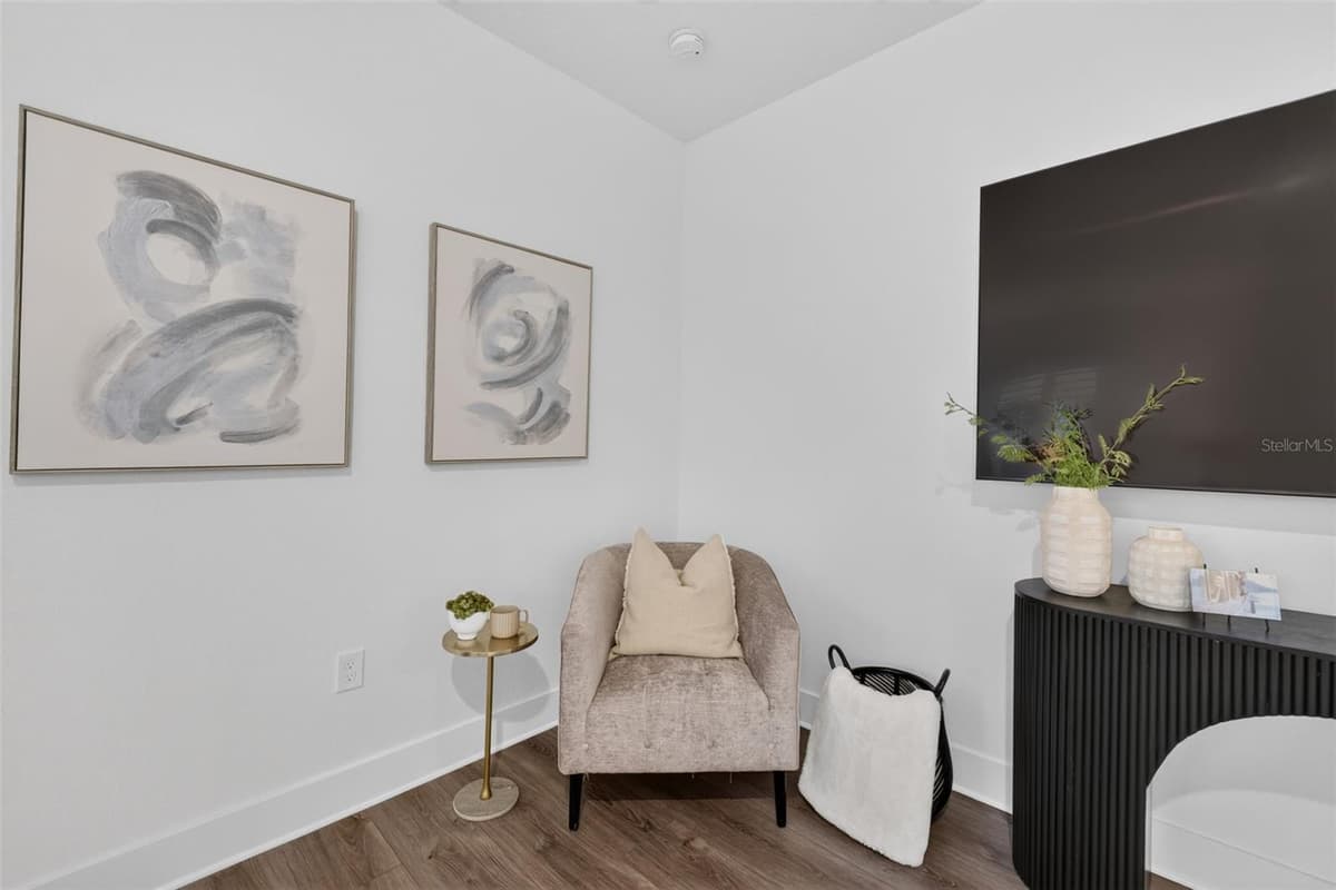 375 NIBLICK WAY — photo 40 of 100