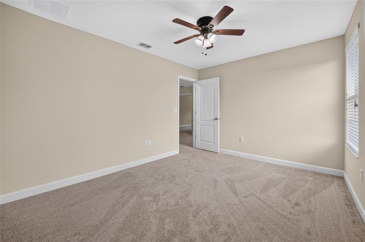 5202 ROYCE DRIVE — photo 48 of 76