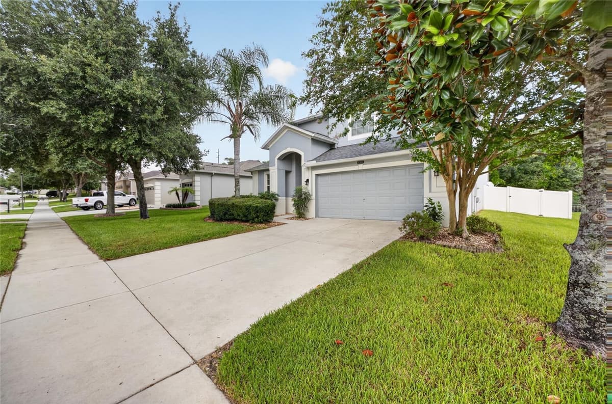5202 ROYCE DRIVE — photo 5 of 76