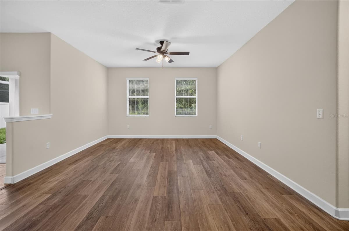 5202 ROYCE DRIVE — photo 23 of 76
