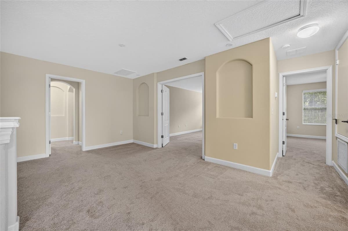 5202 ROYCE DRIVE — photo 41 of 76