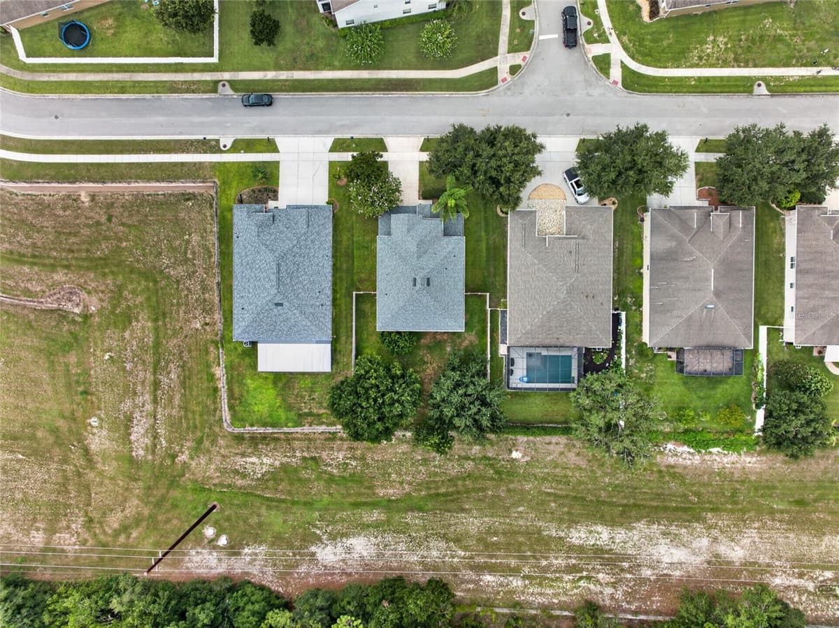 5202 ROYCE DRIVE — photo 64 of 76