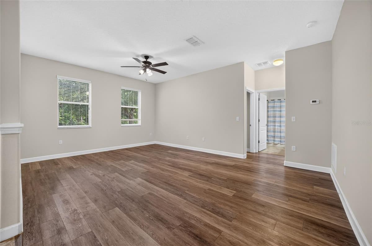 5202 ROYCE DRIVE — photo 21 of 76