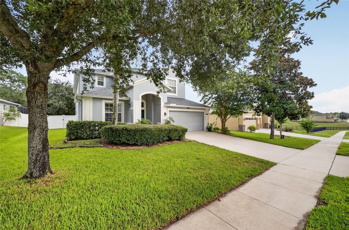 5202 ROYCE DRIVE — photo 4 of 76