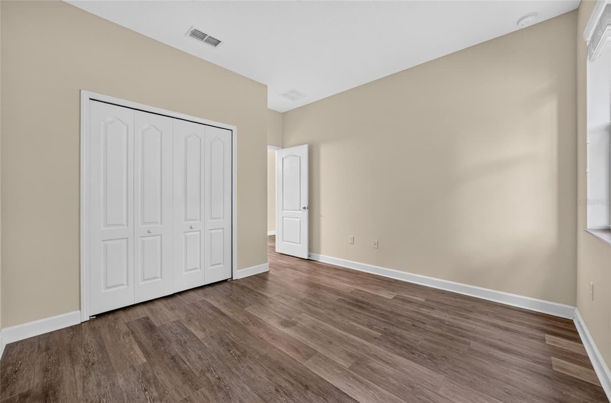 5202 ROYCE DRIVE — photo 29 of 76