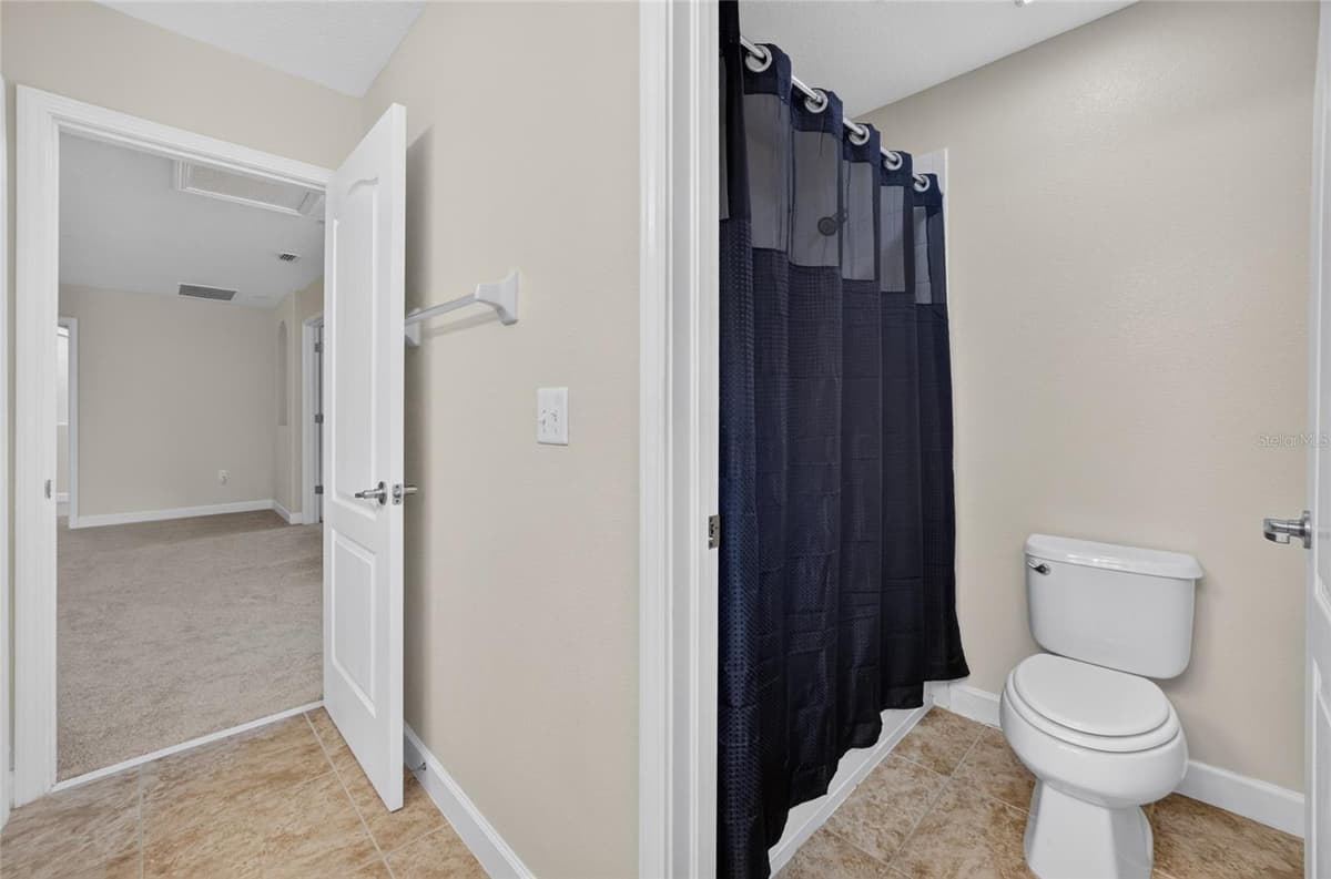 5202 ROYCE DRIVE — photo 47 of 76