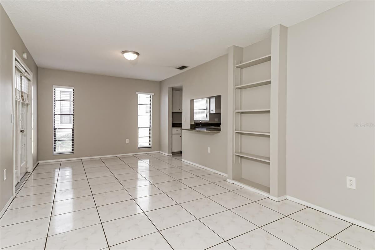 11322 WOLF COURT — photo 4 of 21