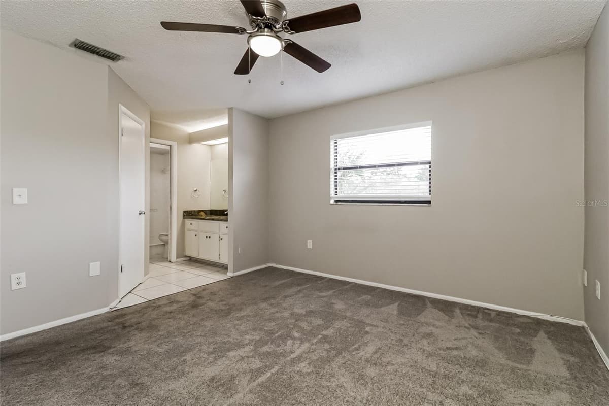 11322 WOLF COURT — photo 11 of 21