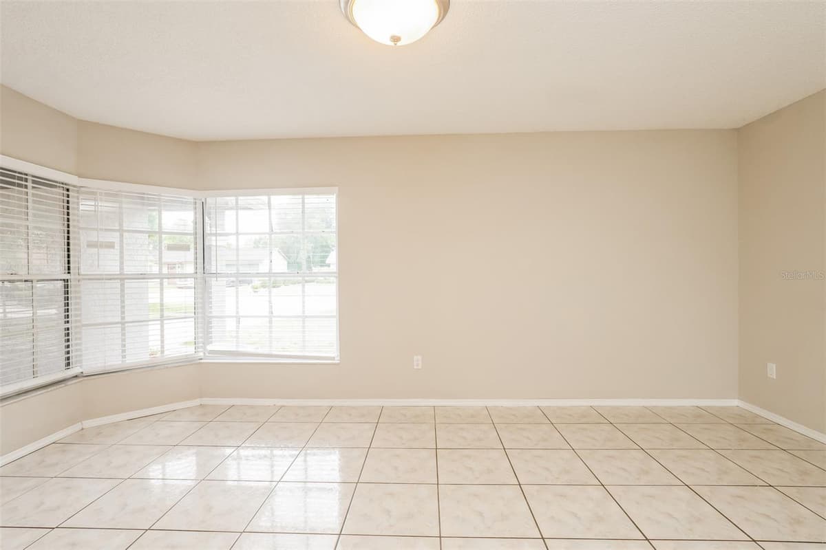2680 SWEET SPRINGS STREET — photo 2 of 22