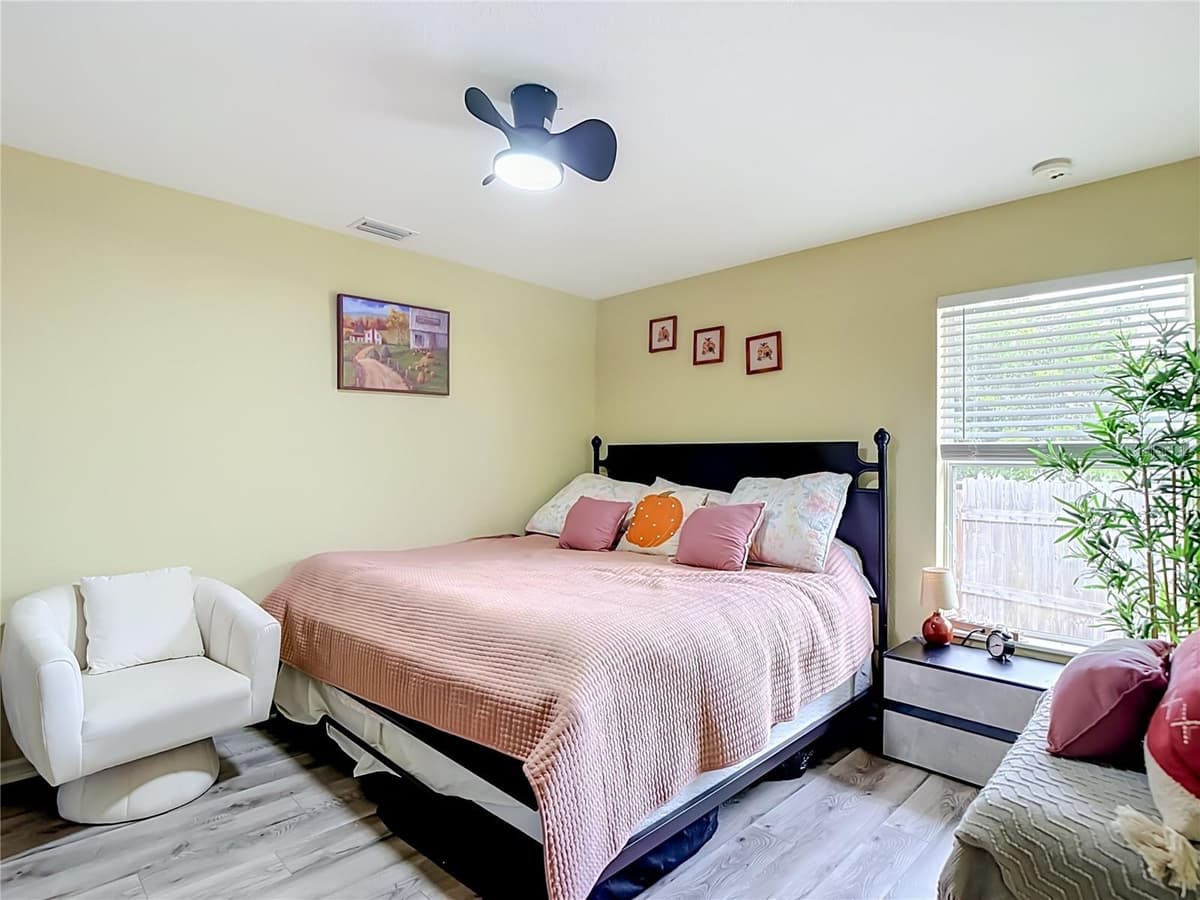 2221 3RD AVENUE — photo 33 of 51
