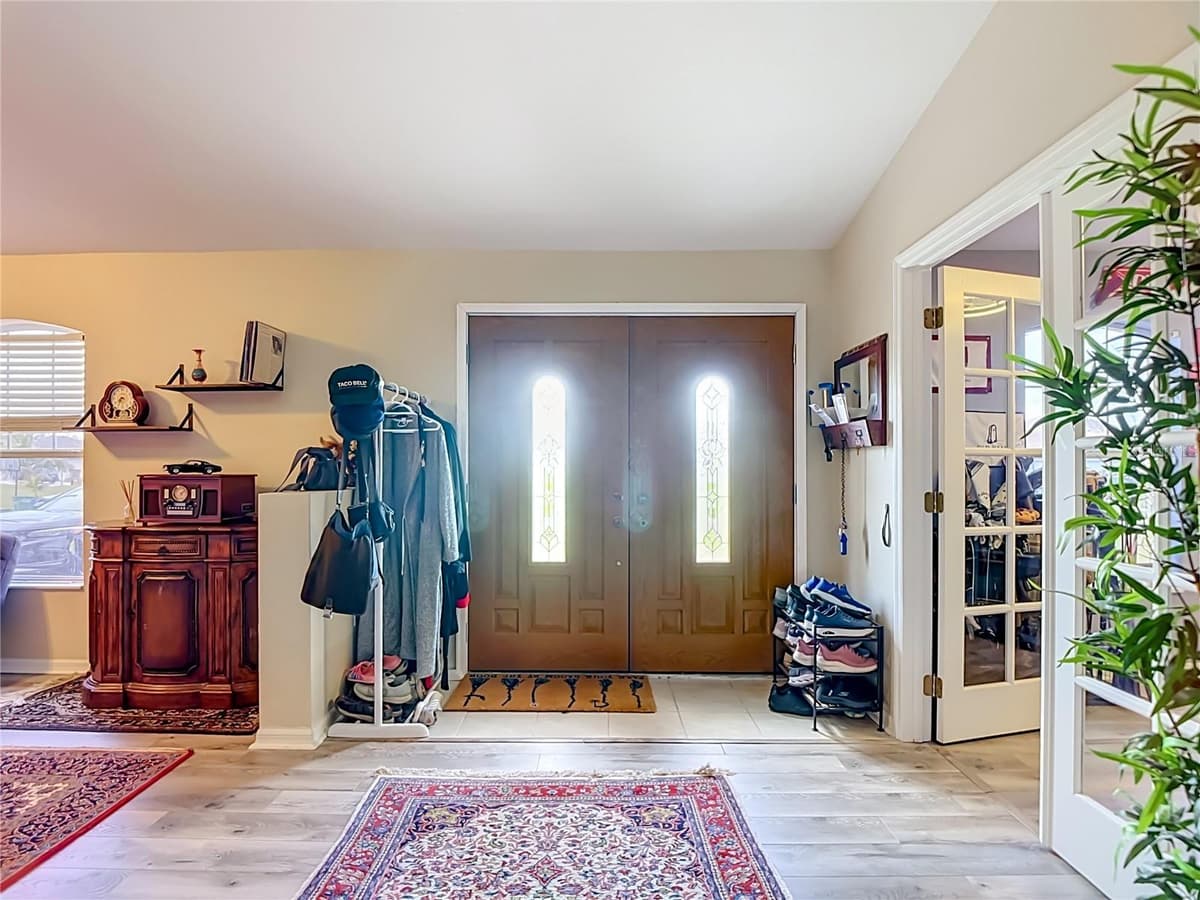 2221 3RD AVENUE — photo 4 of 51