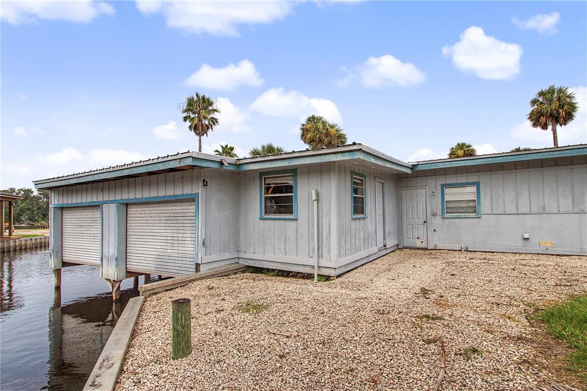 56440 WATER OAK ROAD — photo 34 of 60