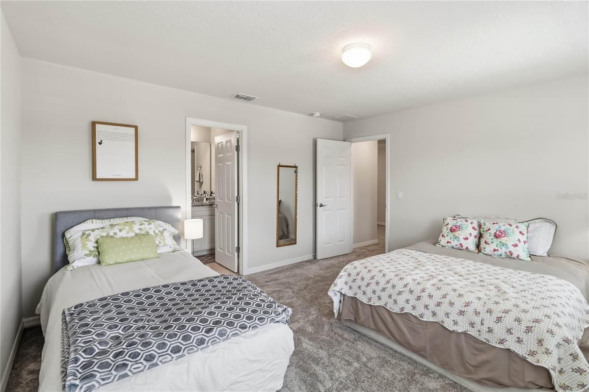 2764 MATERA DRIVE — photo 37 of 61